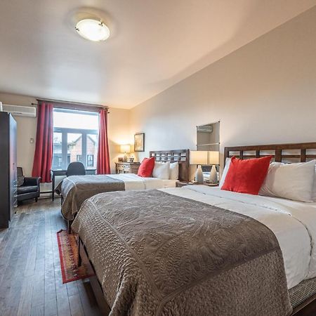 Petit Hotel - Cafe Krieghoff Québec Exteriör bild