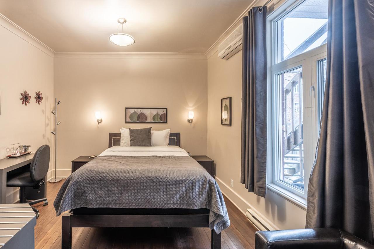 Petit Hotel - Cafe Krieghoff Québec Exteriör bild