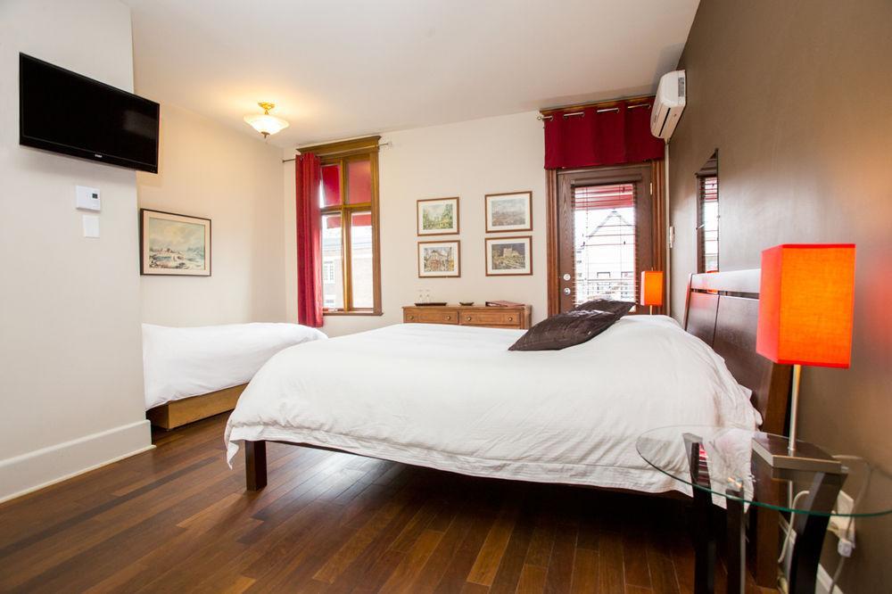 Petit Hotel - Cafe Krieghoff Québec Exteriör bild