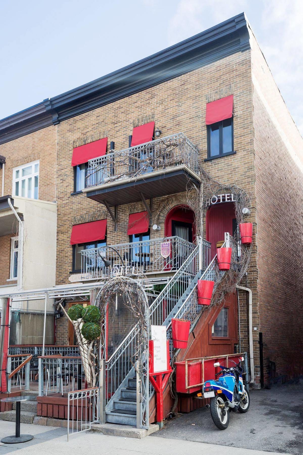 Petit Hotel - Cafe Krieghoff Québec Exteriör bild