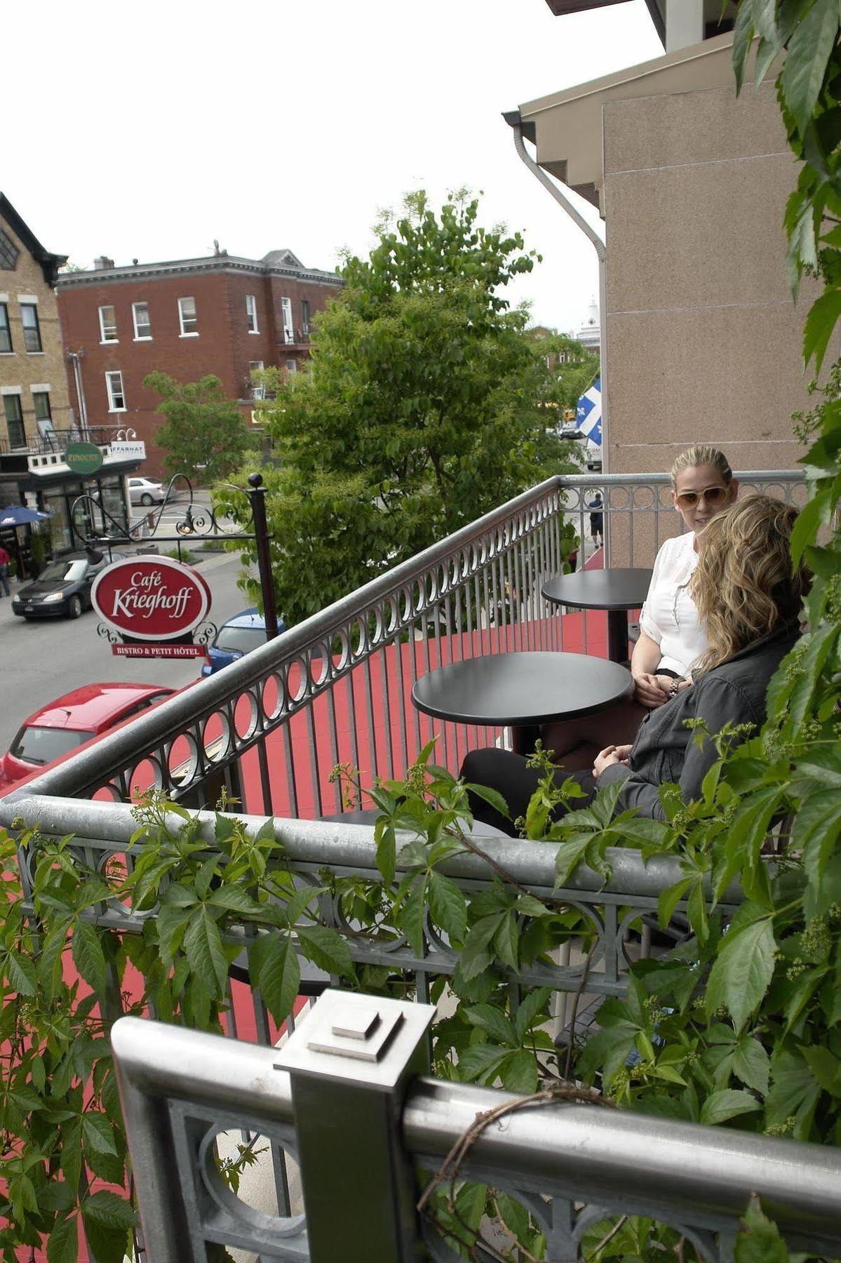 Petit Hotel - Cafe Krieghoff Québec Exteriör bild